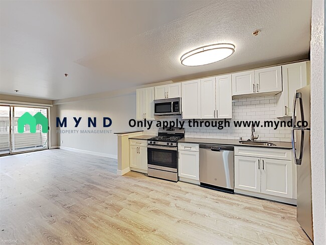 Building Photo - 2 br, 2 bath  - 9700 Mountain Blvd Apt 11