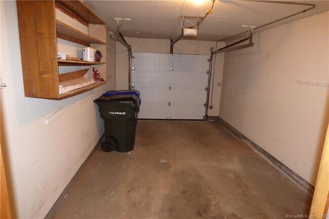 Foto del edificio - 36 Butternut Ln