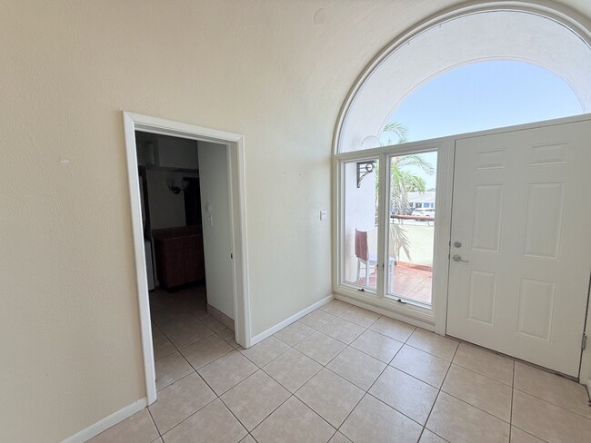 Foto del edificio - 735 Dodecanese Blvd