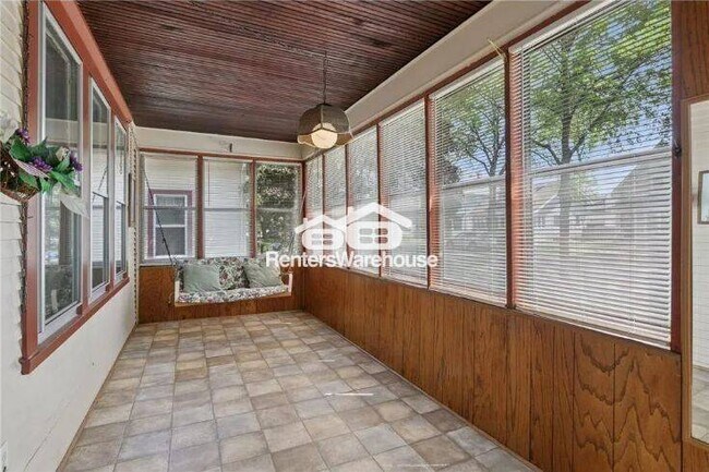 Foto del edificio - 945 Sherburne Ave