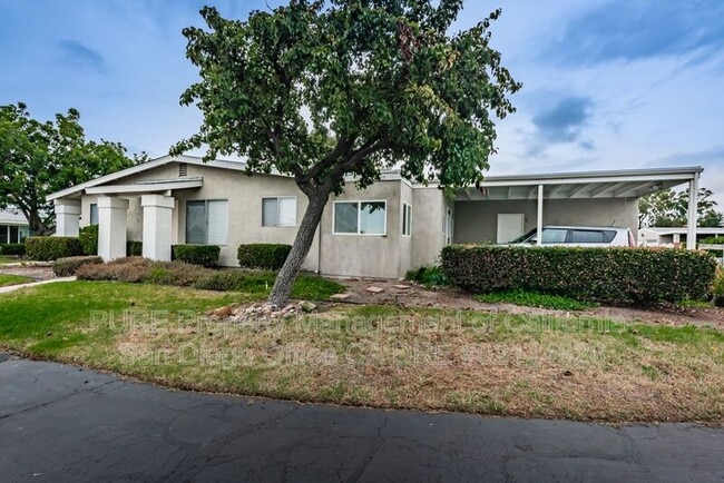 Building Photo - 3652 Bartlett Ave