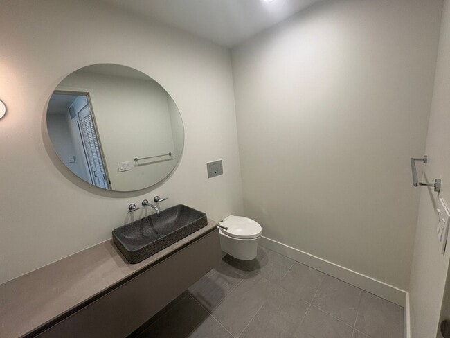 Interior Photo - VANILLA 301 SPE LLC