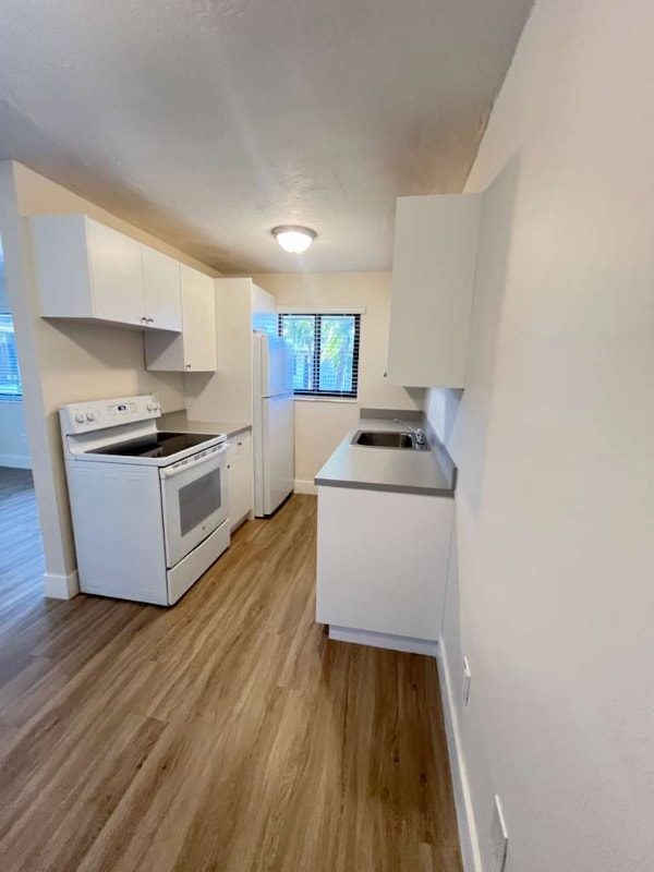 Photo - 1410 HIALEAH Apartment