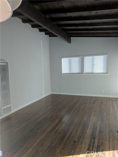 Foto del edificio - 22608 Madison St