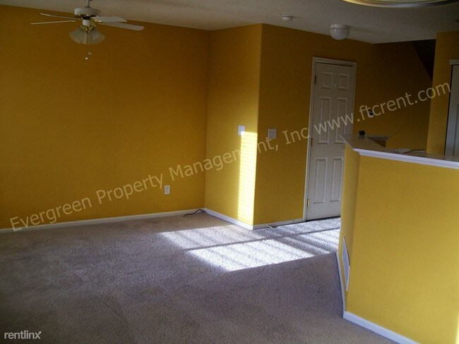Building Photo - 4017 Three Bridges Ct