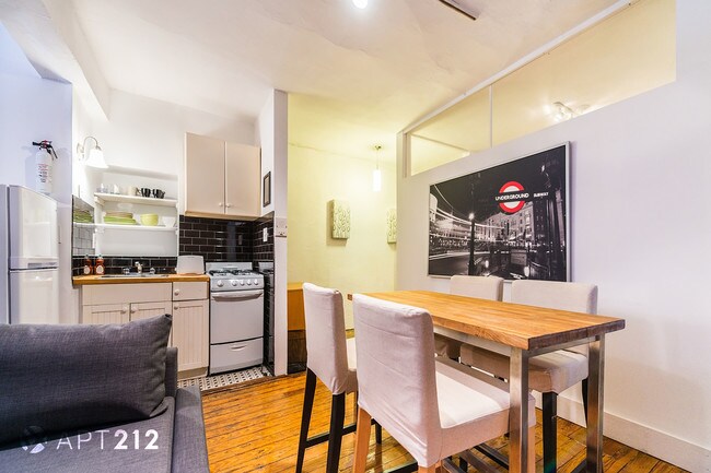 Building Photo - 236 Elizabeth St