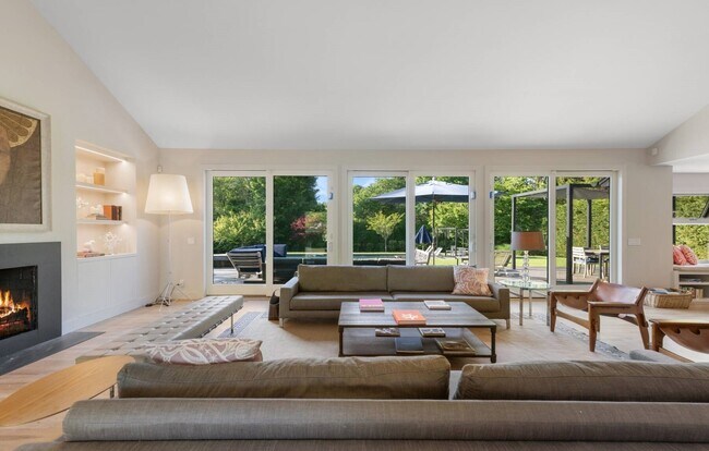 Building Photo - 23 Winding Way