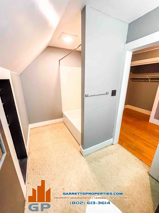 Foto del edificio - 24 Steeple Pl