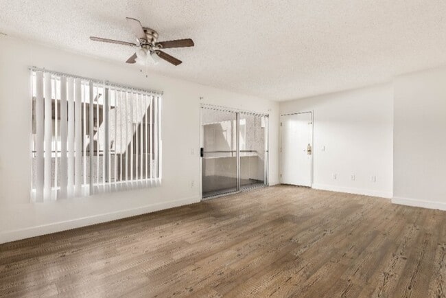 Building Photo - Victory Apartments
