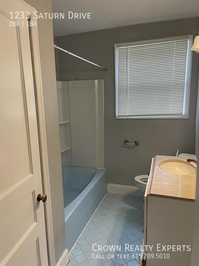 Building Photo - 1233 Saturn Drive