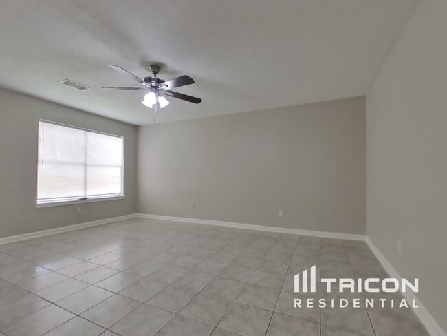 Foto del edificio - 3146 Kelling St