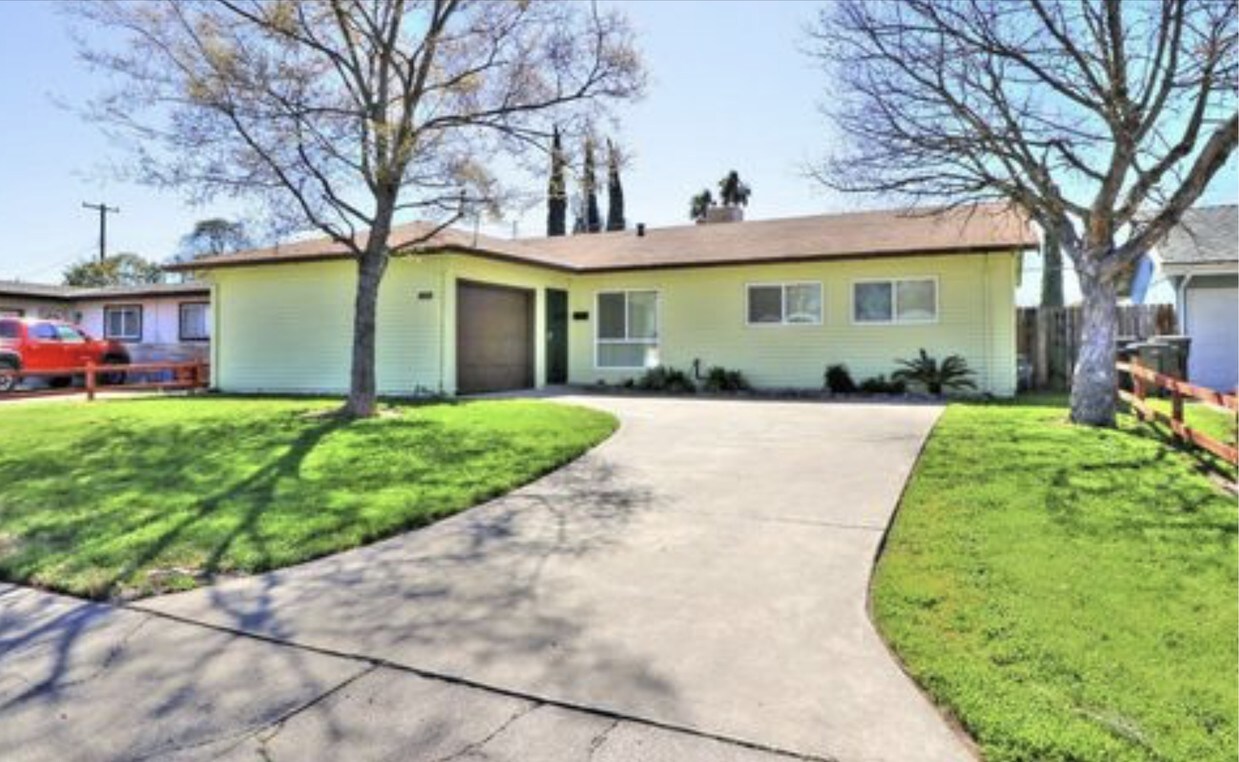 6547 Graylock Ln, North Highlands, CA 95660 House Rental in North