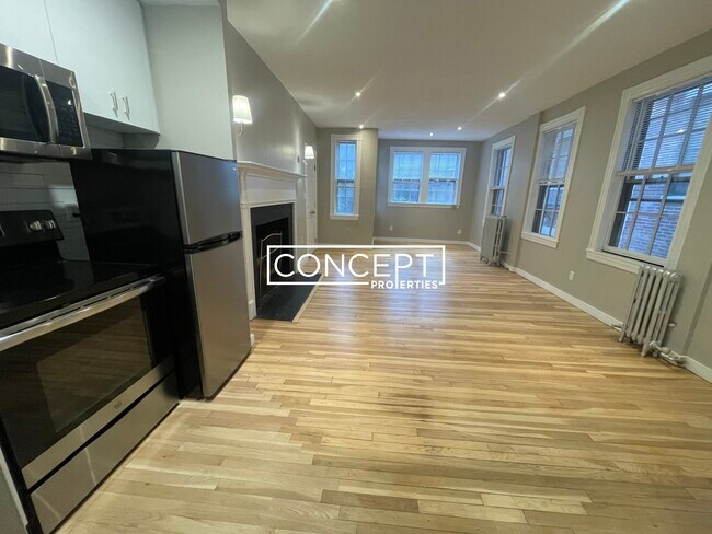 Building Photo - 82 Phillps St. Unit 2TS