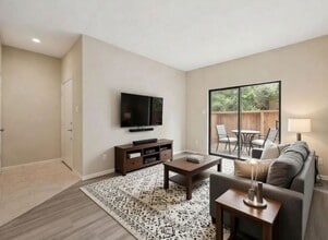 Building Photo - 11711 Memorial Dr