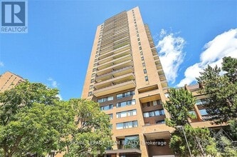 Building Photo - 515 St. Laurent Blvd