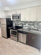 Foto principal - 7224 Hillside Ave