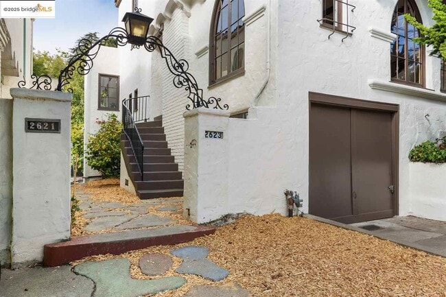Building Photo - 2623 Virginia St