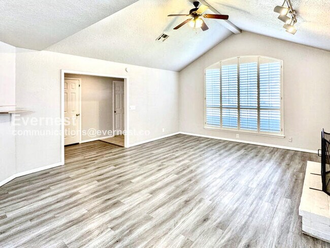 Building Photo - 1201 W 112th St