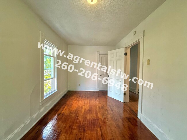 Building Photo - 231 W Dewald St