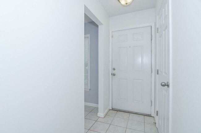 Foto del edificio - 2 Bedroom 2 Bath Townhouse