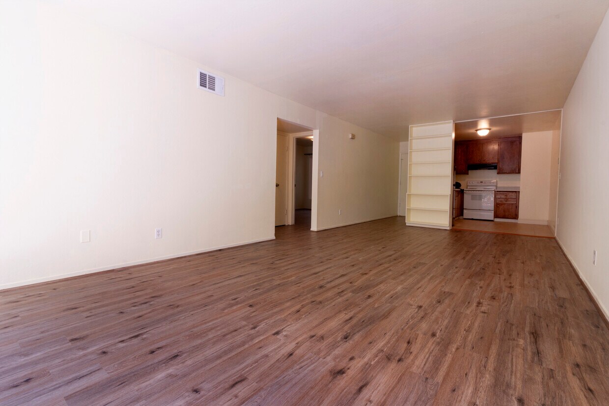Living Room - 67 Lausanne Ave