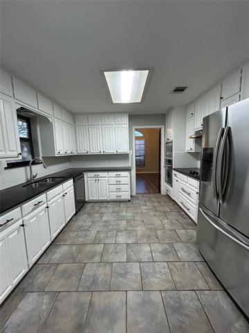 Foto del edificio - 6845 Inwood Dr