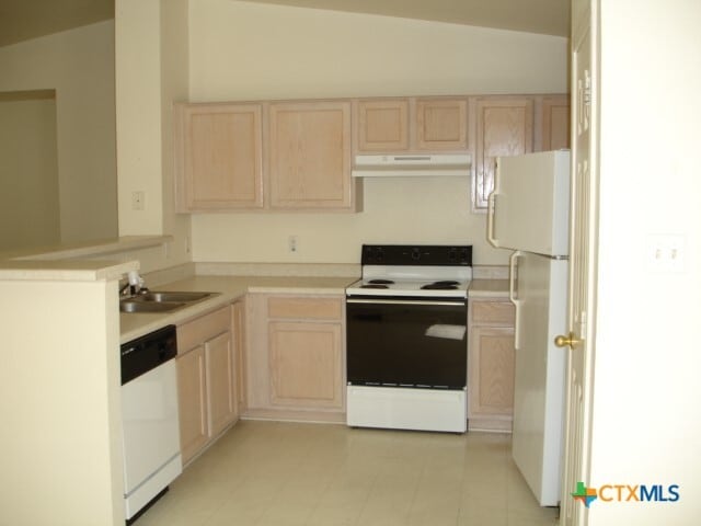 Building Photo - 2003 Wright Way