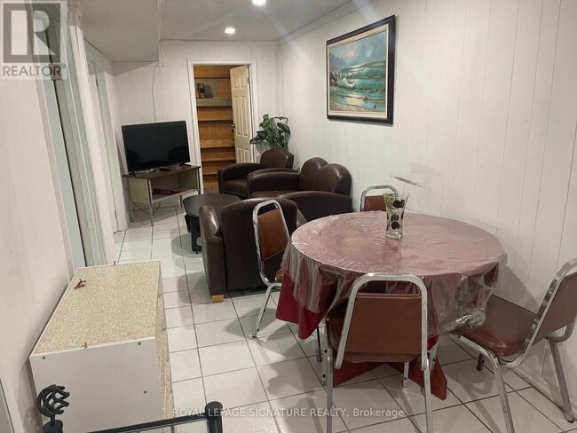 Building Photo - 62 Iangrove Terrace