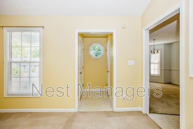 Foto del edificio - 9533 Gooden Dr