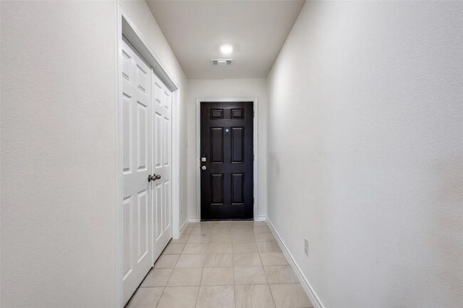 Foto del edificio - 749 Windsor Dr