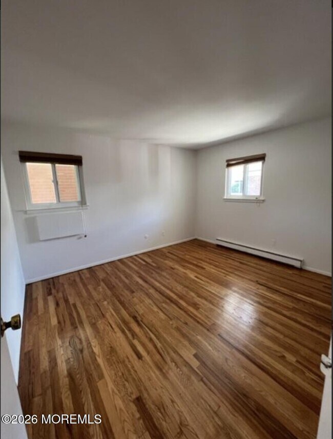 Foto del edificio - 711 Wall Rd