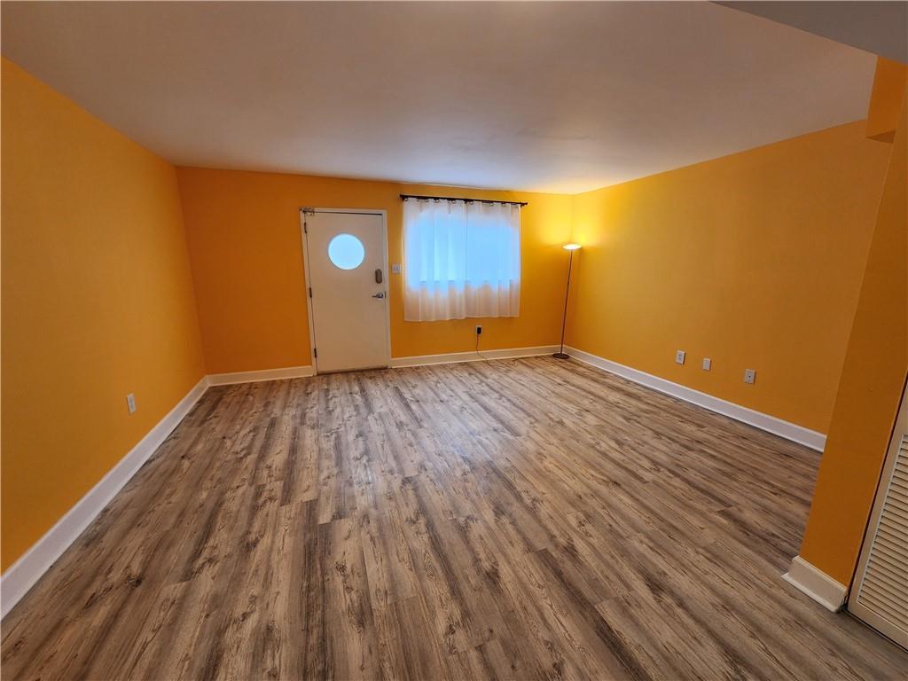Foto principal - 387 Ralph McGill Blvd NE