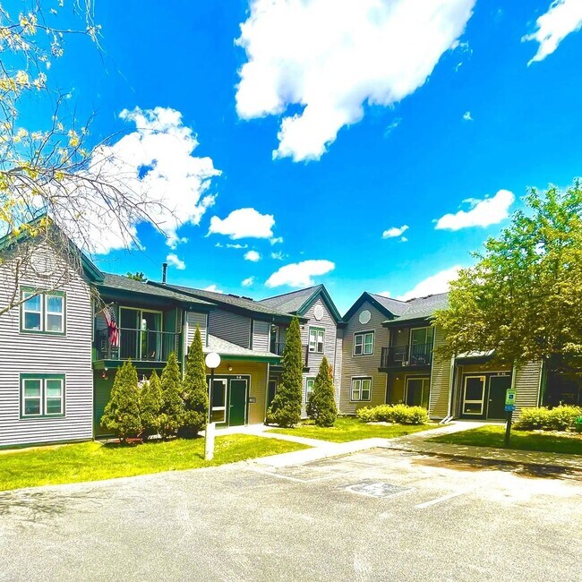 Interior Photo - The Terrace at Cedar Glen: Fully Equipped 1–2 BR | 1 Bath | Cross Plains, WI Apartments for Rent ...
