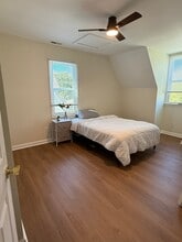 Building Photo - 911 Madden Bridge Rd