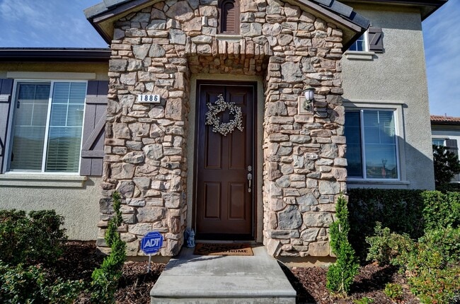 Building Photo - Harlan Ranch Home for Lease -