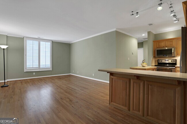 Building Photo - 1421 Peachtree St NE
