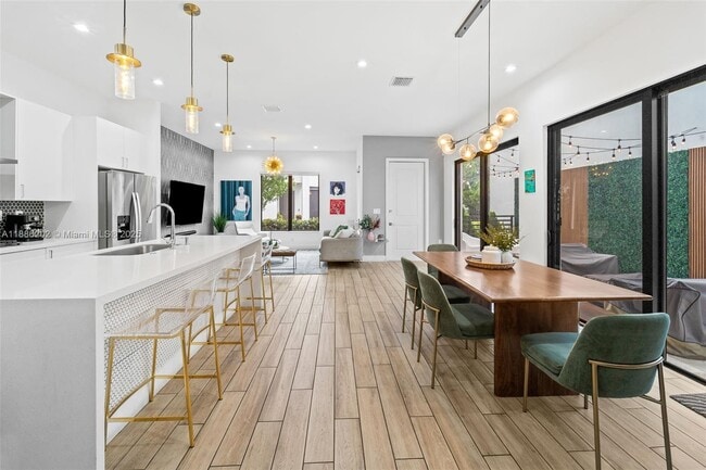 Foto del edificio - 4420 NW 81st Ave