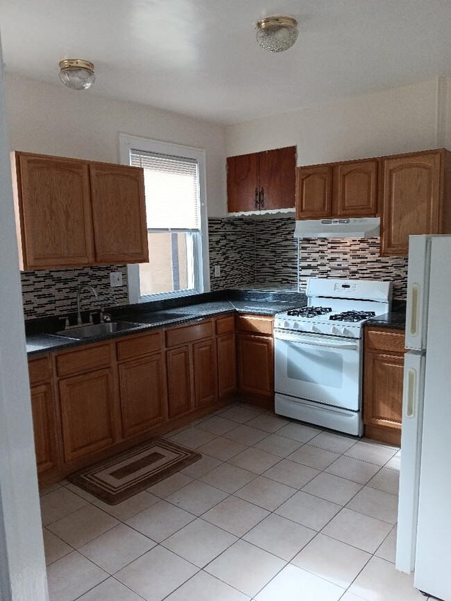 Kitchen during day time - 104 N Munn Ave