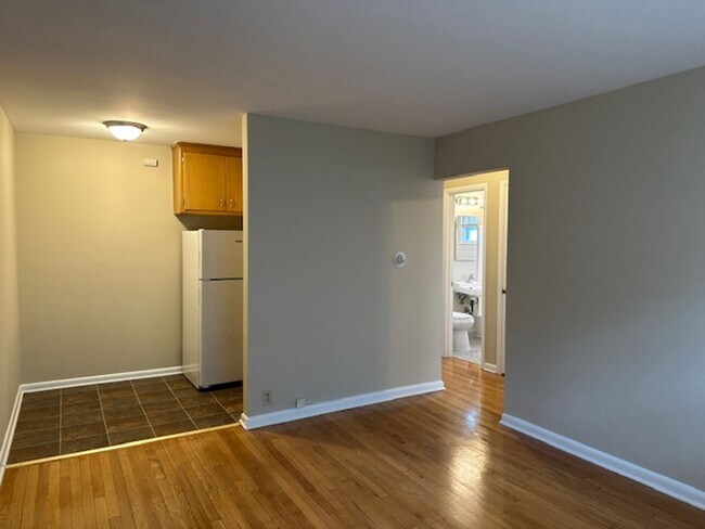 Foto del edificio - 3829 N Humboldt Blvd
