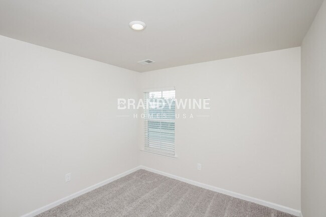 Building Photo - $2,036 – With our move-in promotion, it’s ...