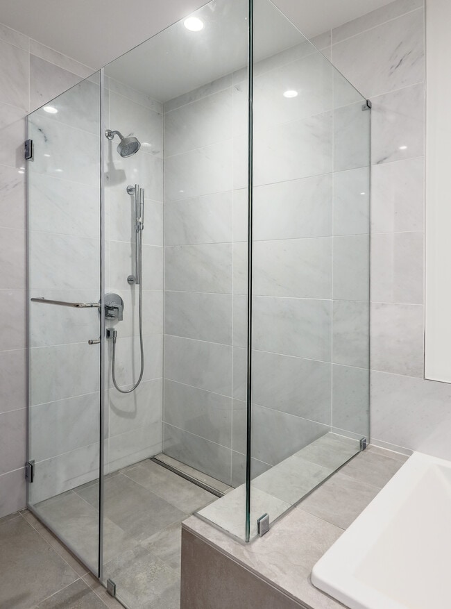 Foto del edificio - 301 West Ave