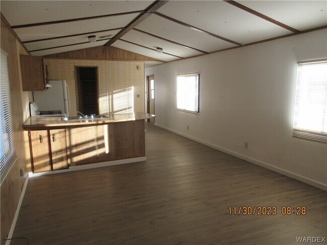 Building Photo - 2765 Carver Ave