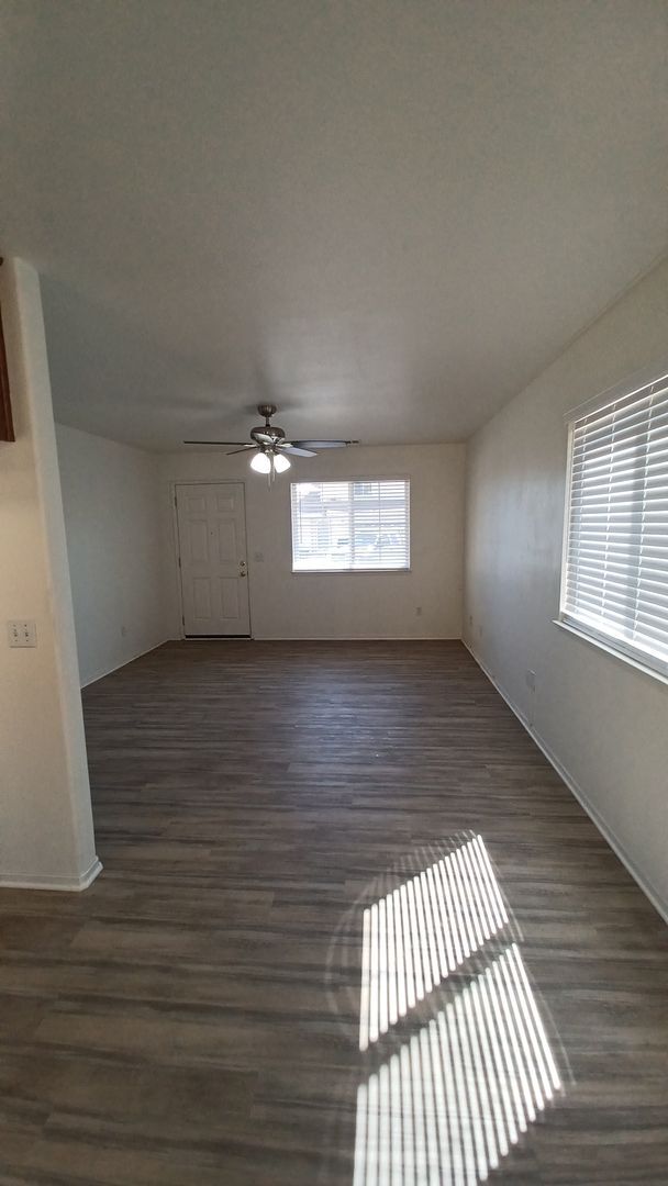 Foto del edificio - Charming 3 Bedroom Nipomo Home