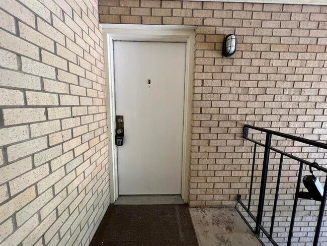 Foto del edificio - 4814 Spring Lake Dr