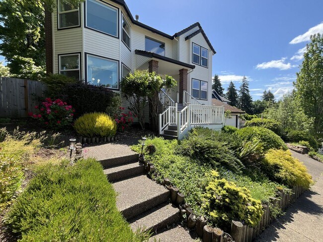 Foto del edificio - Stunning Bull Mountain Home with Gourmet Kitchen & Luxurious Primary Suite Retreat