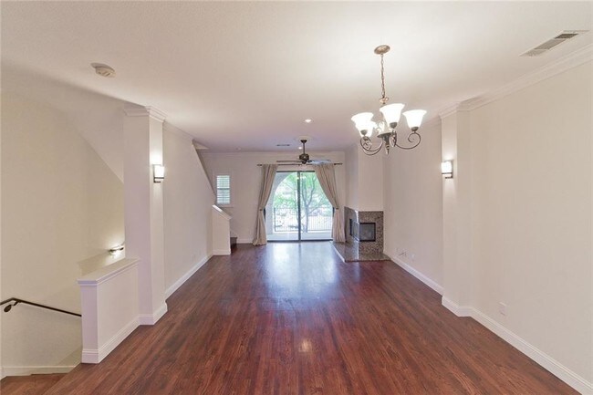 Foto del edificio - 3821 Cole Ave