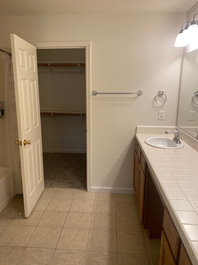 Foto del edificio - 4711 W Mary Ave