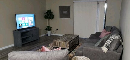 Building Photo - 426 Brucken Strasse