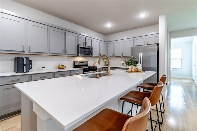 Foto del edificio - 2122 Mossfield Ln