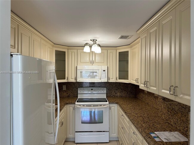 Foto del edificio - 200 172nd St